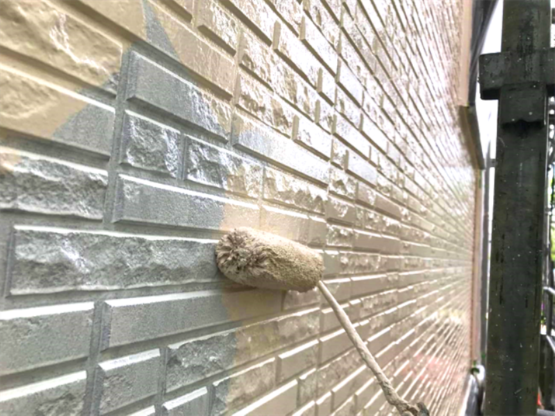 初めてでも失敗無し サイディングをクリア塗装する際のコツと注意点