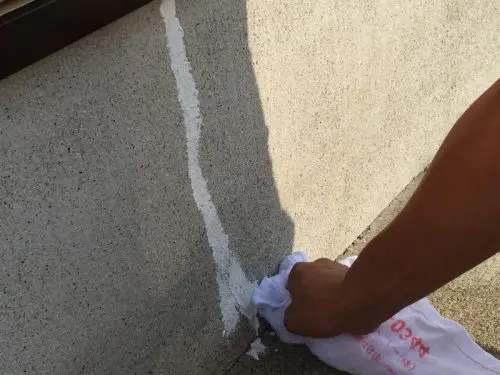 ブロック塀のヒビ 欠けをdiy補修 手順や材料をプロが徹底解説