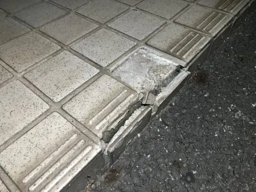 Diyで玄関タイルの補修 方法と必要な材料 費用相場まで徹底解説