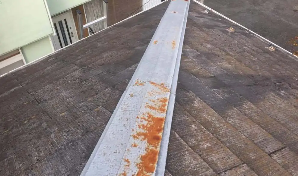 屋根板金とは：3つの種類と注意すべき症状・メンテナンスを解説！