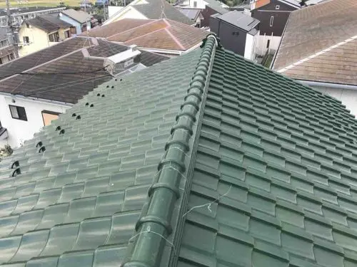種類別 屋根瓦の寿命 耐用年数 と長持ちさせるメンテナンス方法