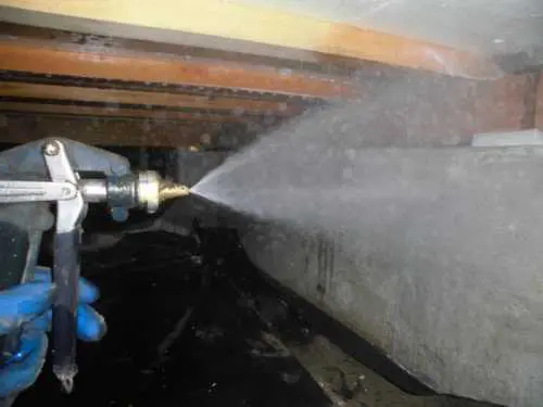 シロアリ駆除の時期 季節が分かる お家を長持ちさせる最適なやり方