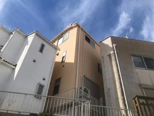 隣の家と近いケース