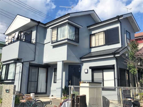 凹凸のあるお家